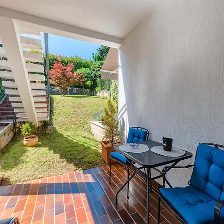 Appartement In Pore Near