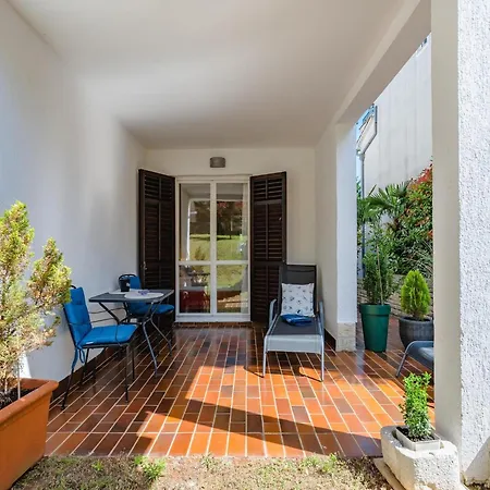 公寓 In Pore Near 波雷奇